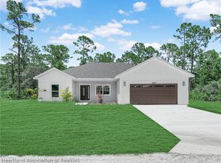 321 Roadrunner Ave, Sebring, FL 33870