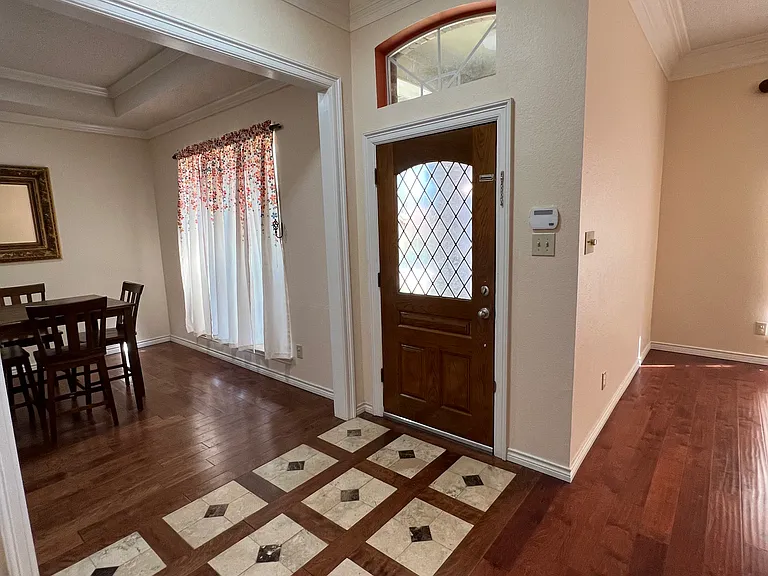 2821 Grand Oak Dr — Photo 5