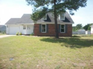 4586 Pennystone Dr, Fayetteville, NC 28306