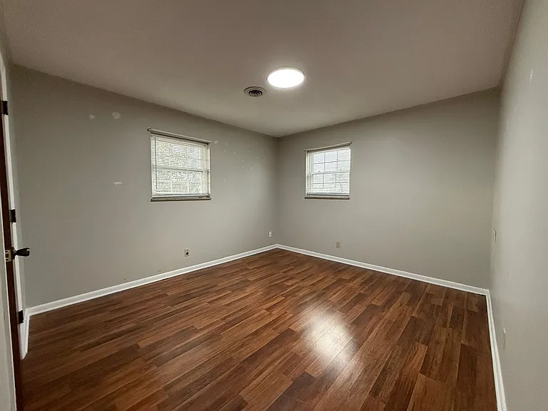 104 Skyview Dr — Photo 23