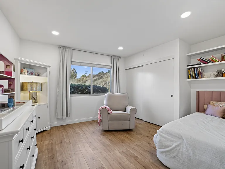 14058 Tierra Bonita Rd — Photo 13