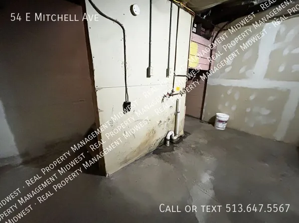 54 E Mitchell Ave, Cincinnati, OH 45217