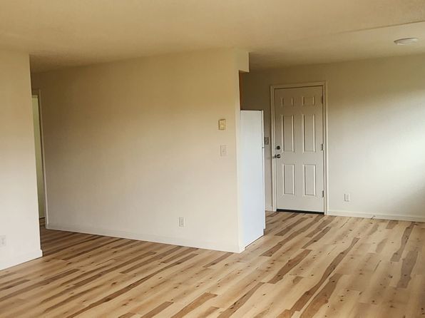 1224 SW Murray St #104