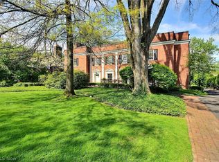 2710 Chesterton Rd, Shaker Heights, OH 44122