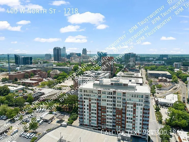400 W North St #1218 — Photo 12