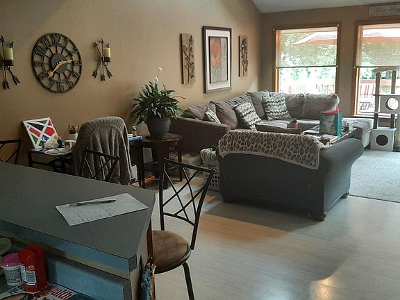 Great Room - Dining Area