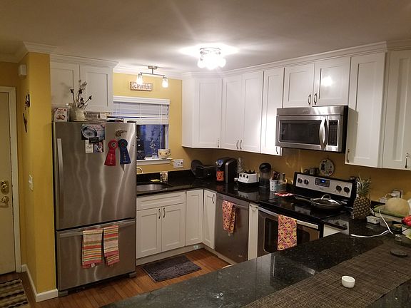 New kitchen with granite