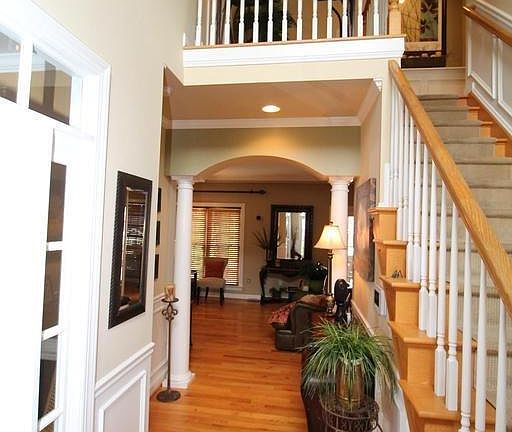 4th image of 120 Laredo Ct