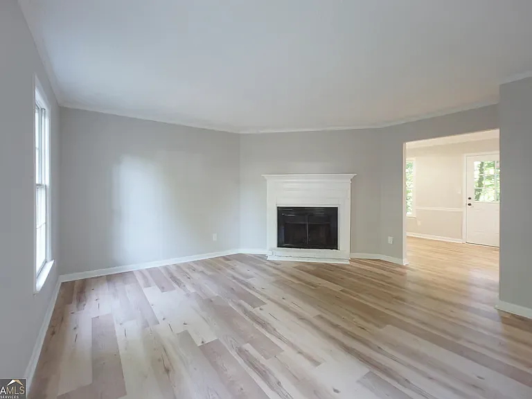 2 bed, 2.5 bath, 1248 sqft, $1,900 — Photo 1
