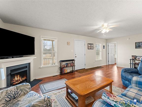 5th image of 388 Berry Ridge Rd