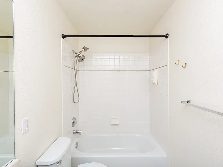 528 Park Ridge Ct — Photo 62