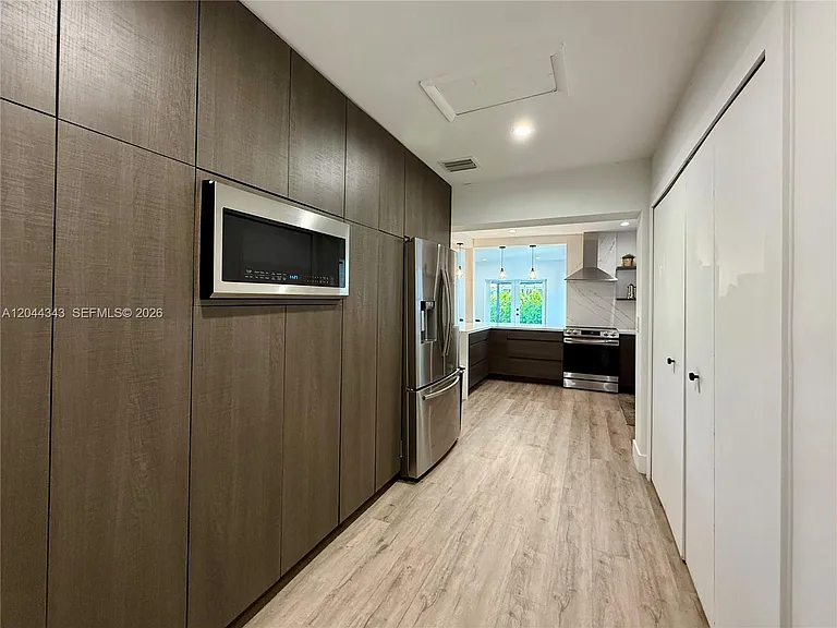 9008 Emerson Ave — Photo 34