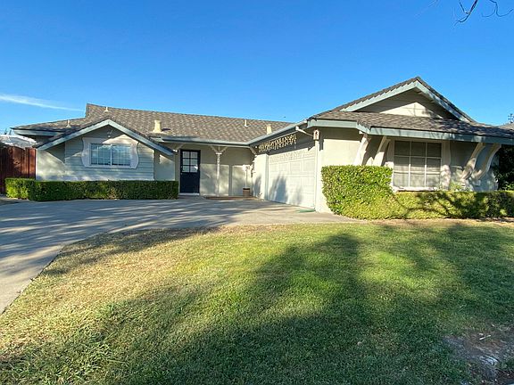 2nd image of 5564 Yale Dr