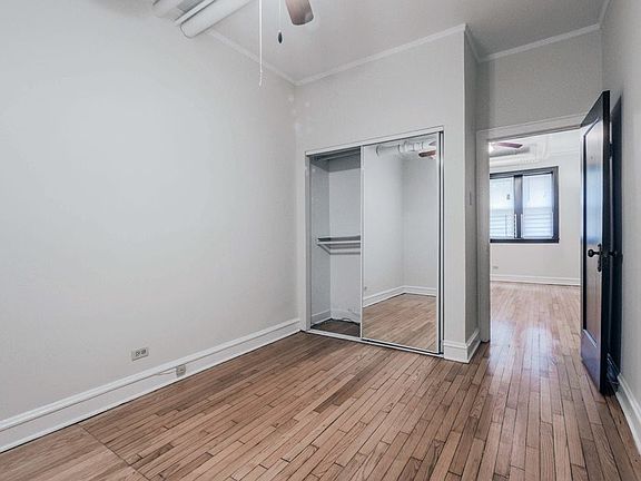 5th image of 1604 W Berteau Ave APT 2F