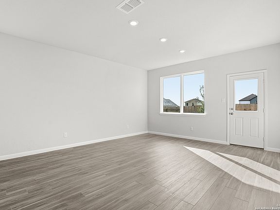 7th image of this home