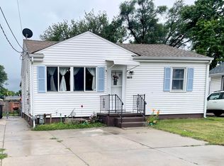 3219 9th Ave, Council Bluffs, IA 51501