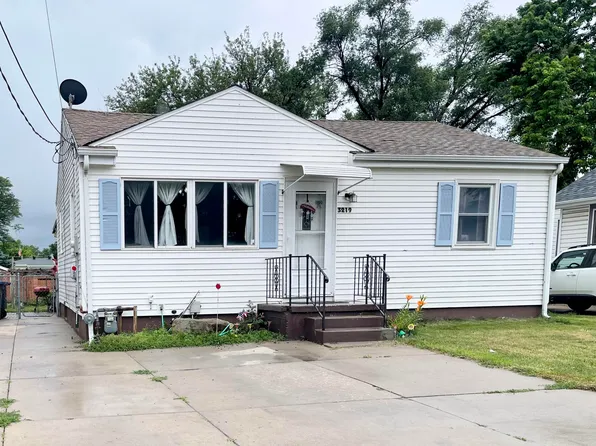 3219 9th Ave, Council Bluffs, IA 51501