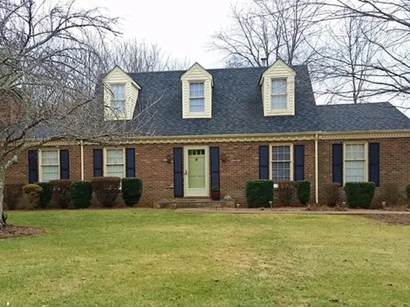 1611 Meadowview Ln, Martinsville, VA 24112