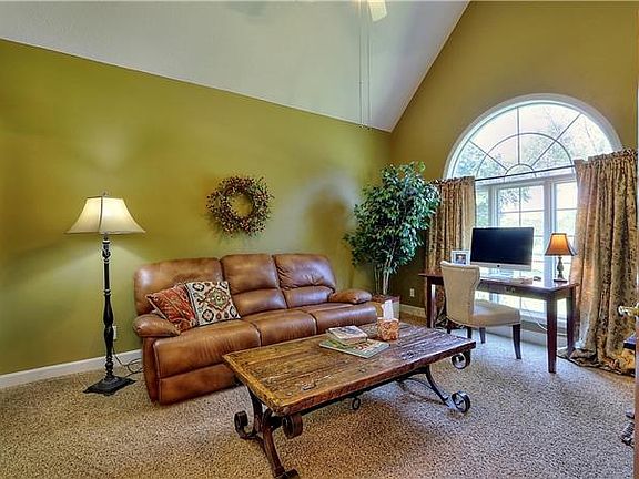 3rd image of 20476 W 195th St