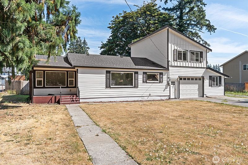 3rd image of 7003 44th Avenue E