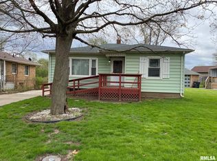 1108 S 10th St, Pekin, IL