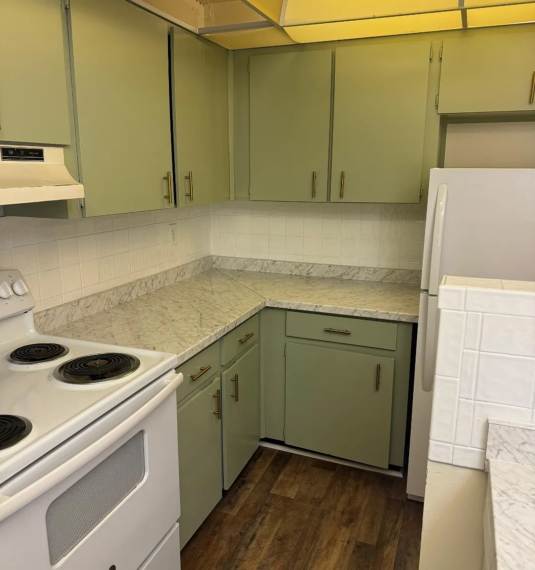 2 bed, 897 sqft, $1,700 — Photo 2