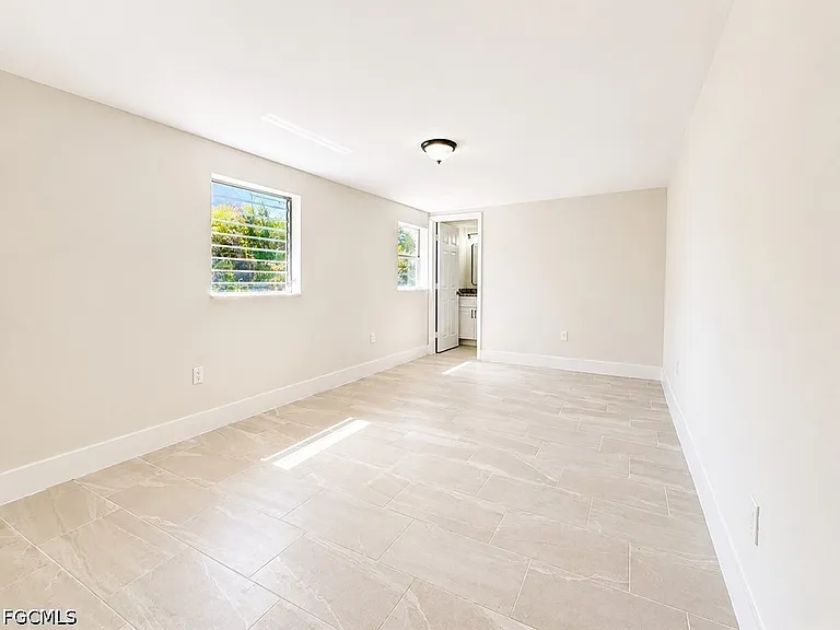 4426 Poinsettia St — Photo 6