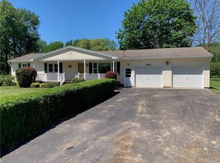 1105 Manitou Rd, Hilton, NY 14468