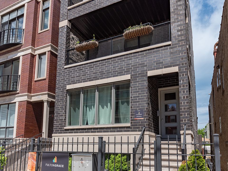 1st image of 3049 N Clybourn Ave #2