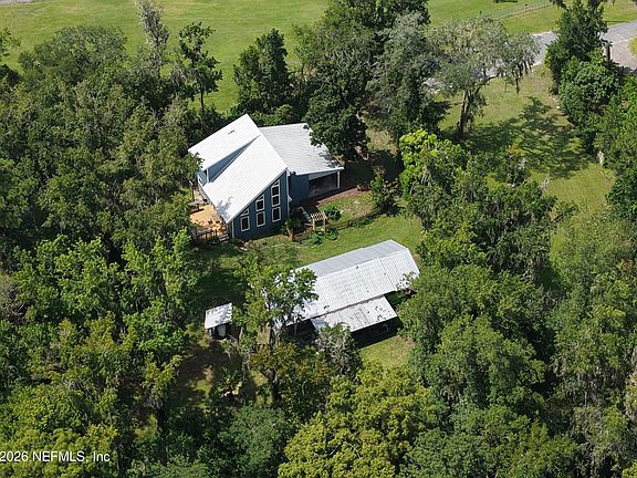 2nd image of 3860 MAGNOLIA Street