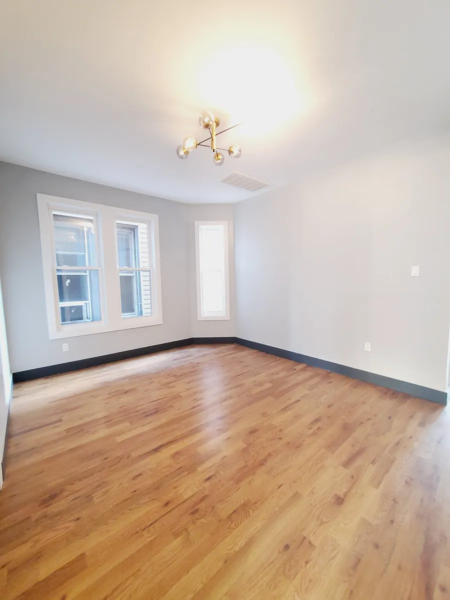 Building Photo - 74 Baldwin Ave #2L