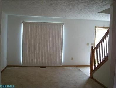 5th image of 6926 Idlelea Dr
