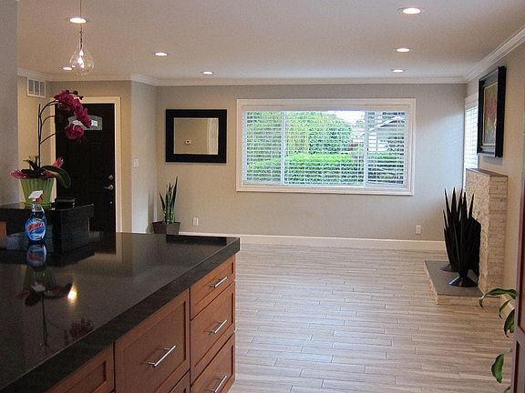 5th image of 34482 Egerton Pl