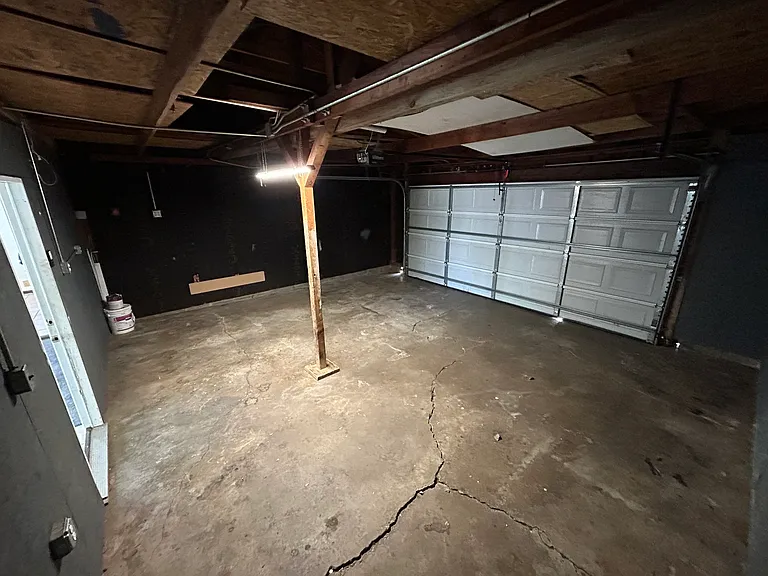 1882 Paul Dr — Photo 37