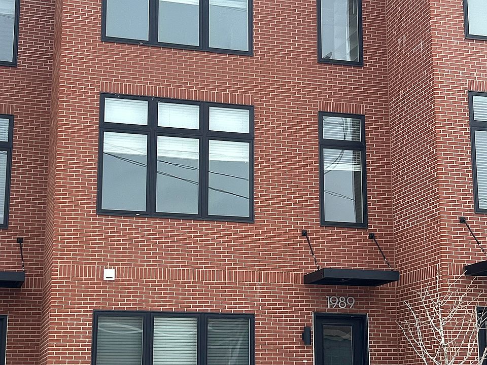 1st image of 1989 W 47th St