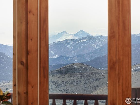 3rd image of 370 Blue Mountain Trl