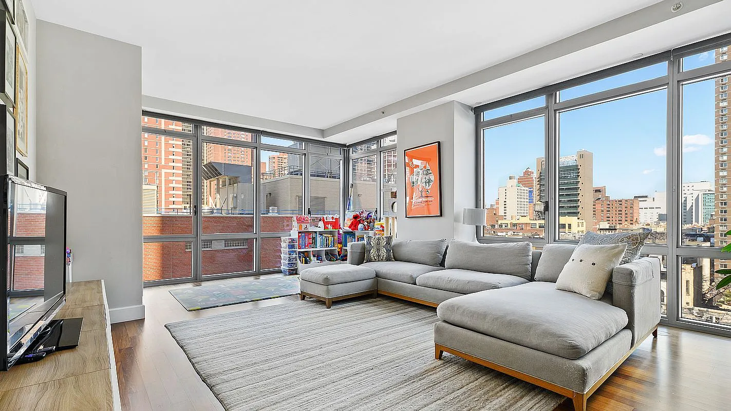 333 E 91st St APT 8A photo 1