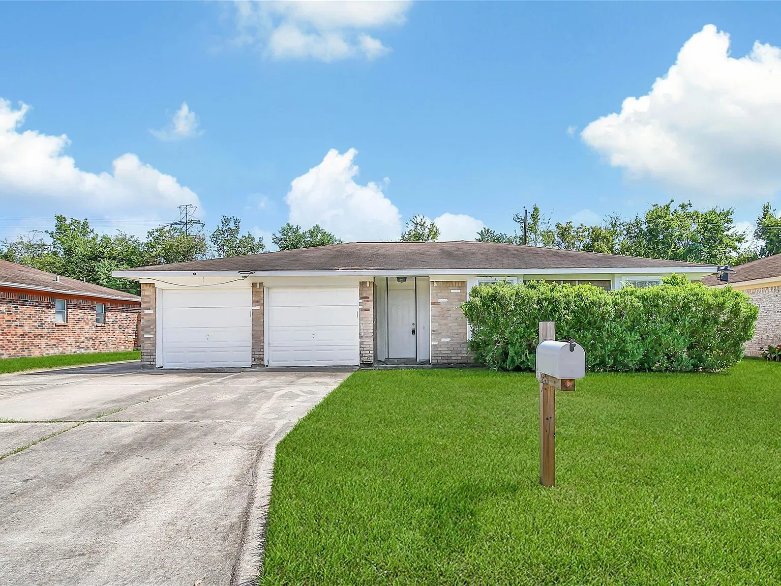 3 bed, 2.5 bath, 1541 sqft, $1,975 — Photo 2