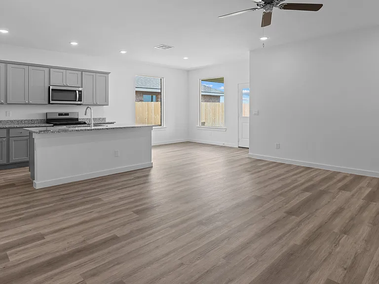 8536 Big Apple Dr — Photo 8
