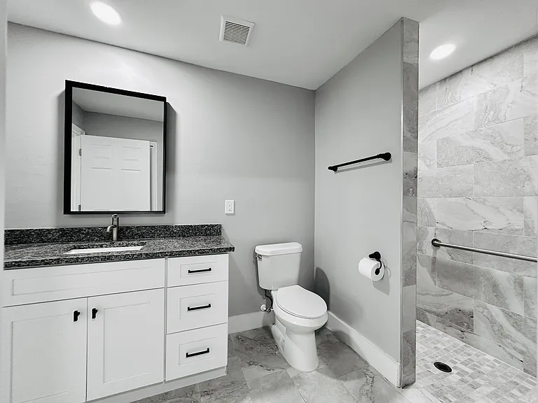 489 Lenox Ave — Photo 34