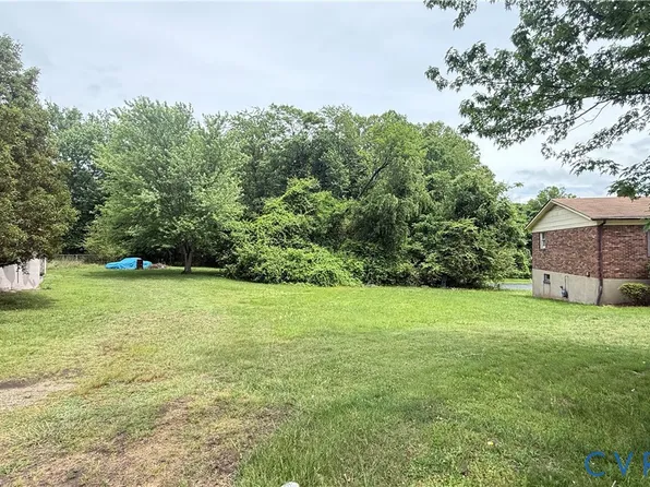 925 Brookdale St, Martinsville, VA 24112