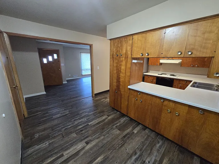 322 Webster St — Photo 27