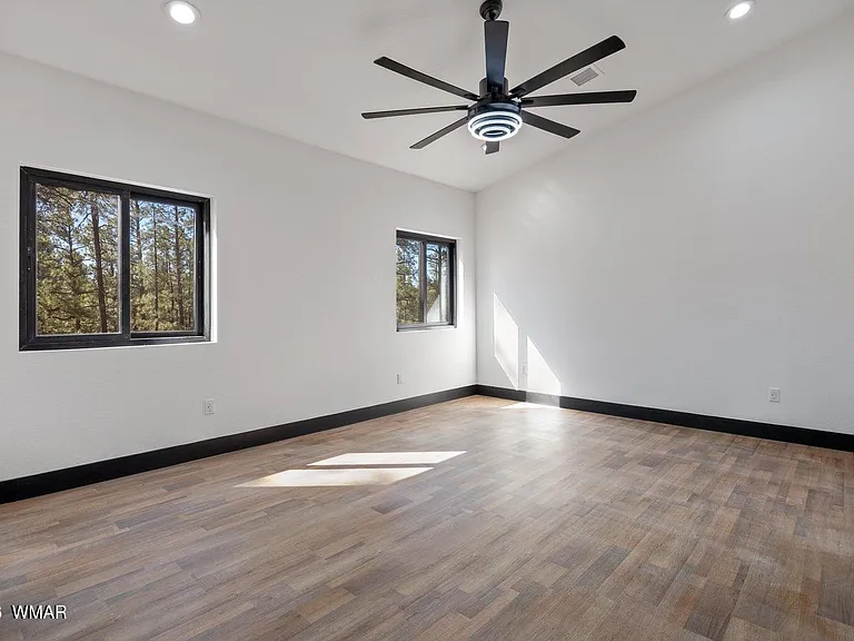 2701 W Villa Loop — Photo 12