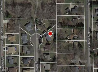 3036 Ontario Rd, Little Canada, MN 55117