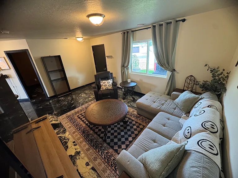 1088 NE Emerald Dr #B — Photo 13