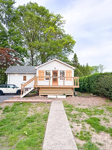 23 Hewson Ave Photo 1