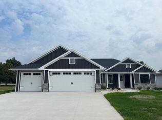 4454 Nature Rdg, Green Bay, WI 54313