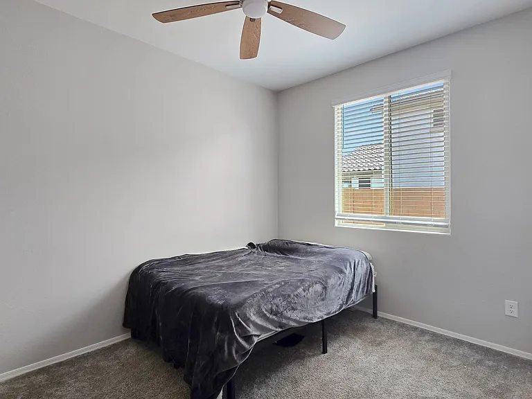 18572 W Cottontail Ln — Photo 18