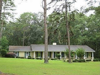 Beautiful Brick Home w/over 3300 sq ft