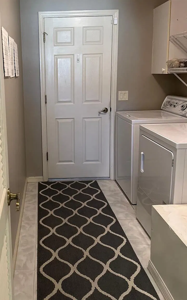 3 bed, 1395 sqft, $2,700 — Photo 2